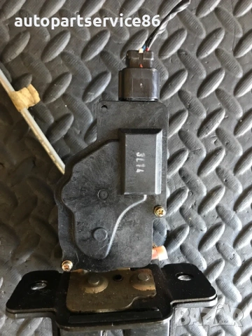 Механизъм на бравата на багажника за KIA Carnival 2.9 CRDi (2002–2006), снимка 2 - Части - 53191372