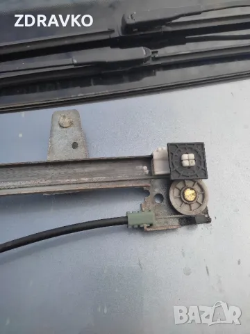 Предна дясна Ел. машинка за Пежо 306 хечбек 5вр., снимка 10 - Части - 48058531