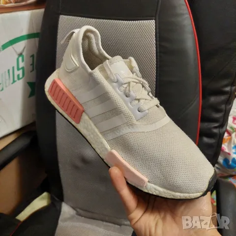 оригинални маратонки  ADIDAS NMD R1 номер 41,5-42, снимка 15 - Маратонки - 38276469