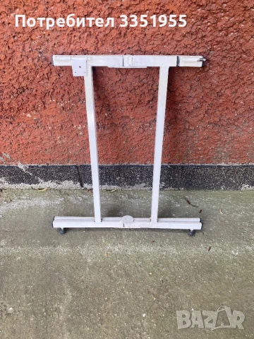 Сгъваема стойка за градинска маса