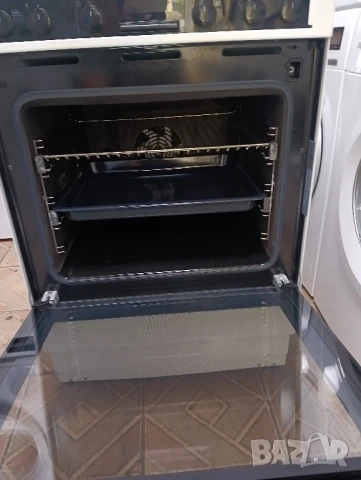 Свободно стояща печка с керамичен плот Voss Electrolux с две години гаранция!, снимка 2 - Печки, фурни - 51389542