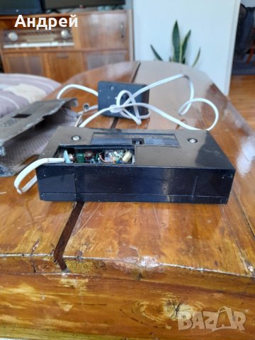 Старо радио,радиоприемник HITACHI , снимка 7 - Антикварни и старинни предмети - 32389369