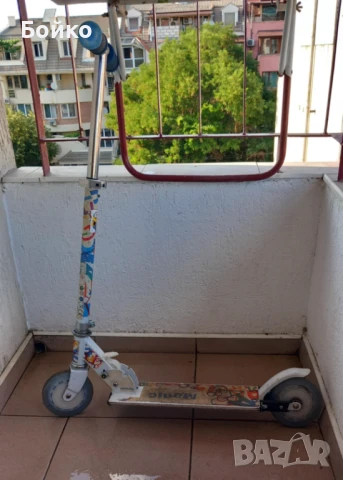 Детска тротинетка (на задно колело липсва лагер)