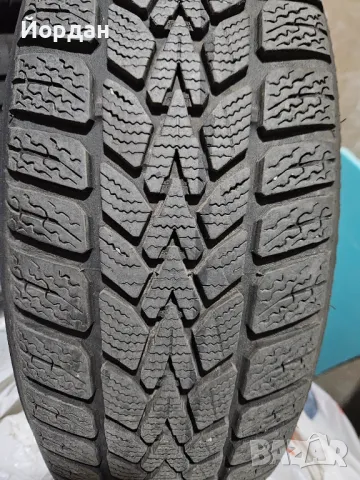 Зимни гуми Dunlop 15, снимка 2 - Гуми и джанти - 48386448