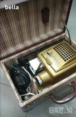 Един от първите слайд проектори-Paximat от Карл Браун,Германия,-50 те годиини,работещ,с куфар , снимка 6 - Антикварни и старинни предмети - 52463215