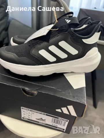 Маратонки Adidas, снимка 2 - Детски маратонки - 48826673