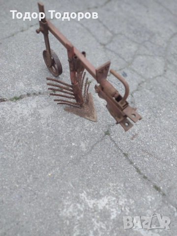 Картофовадач за мотоблок, акме или руджерини или фреза.