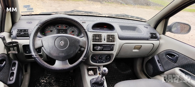 Рено Клио 1.4 75 к. , снимка 5 - Автомобили и джипове - 53509142