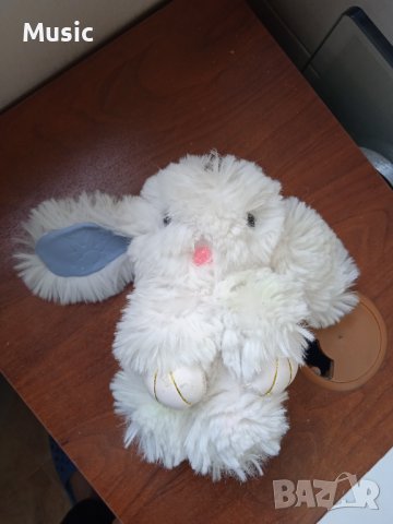 Плюшено бяло зайче 