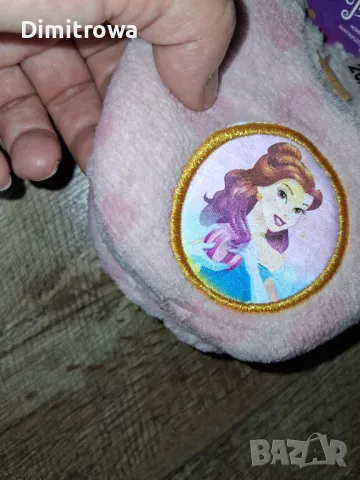 намалена цена 12лв н.32/34 Disney Princes Домашни пантофи, снимка 8 - Детски пантофи - 49718345