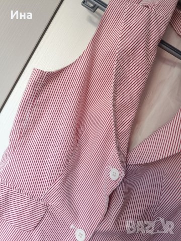 Класически модел елек черно/ бяло и червено райе Stradivarius и др., снимка 6 - Елеци - 43801487