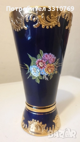 Красиви порцеланови вази с кобалт и злато. , снимка 3 - Вази - 52494307