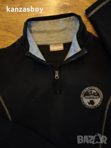 napapijri - страхотен дамски полар КАТО НОВ, снимка 2 - Суичъри - 32239709