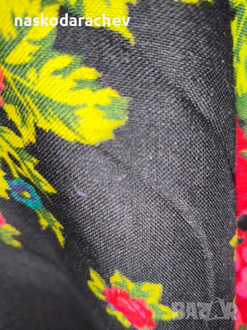 Дамски шал - забрадка ретро, снимка 11 - Шалове - 51692213