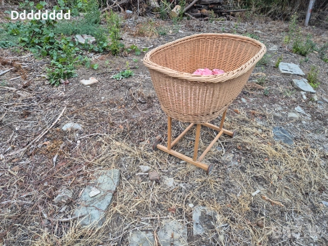 Стара Плетена бебешка кошара от 1935 г., снимка 2 - Антикварни и старинни предмети - 51776034