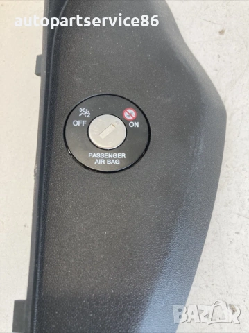 Декоративна лайсна/обков за облицовка за KIA Venga 1.4 CRDi (2012) 84766-1P900, снимка 2 - Части - 53441639