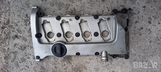 Капак клапани Audi A4 B6 2.0 бензин