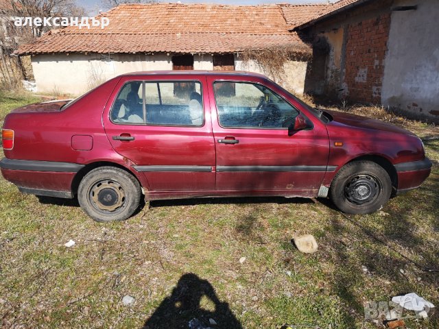 ФОЛЦВАГЕН венто 1,8 бензин vw венто НА ЧАСТИ, снимка 4 - Автомобили и джипове - 28753115