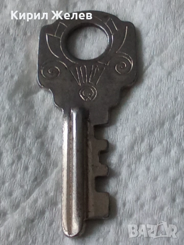 Стар метален ключ 53448