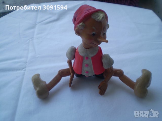 Колекционерска Стара бакелитена детска играчка Пинокио      Буратинодоста запазена за годините си, снимка 10 - Колекции - 37516733