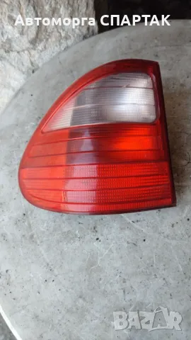 Ляв / десен стоп за Мерцедес Е класа, снимка 2 - Части - 47686269