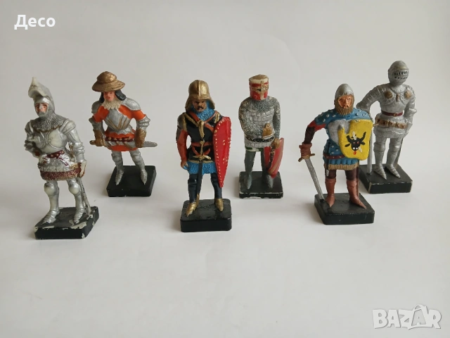 Стари полски фигурки големи рицари.