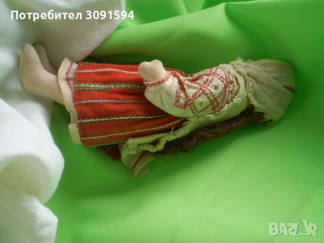 Стара кукра глава порцелан тяло плат ръчно бродирано облекло , снимка 5 - Колекции - 51732134