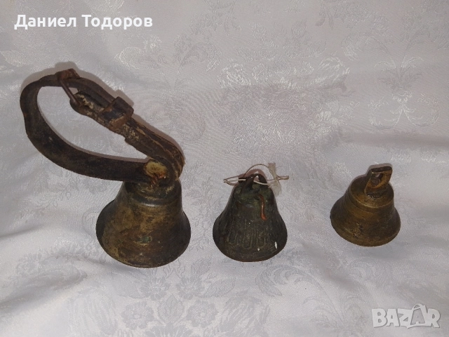 Стари Бронзови  Звънчета, Камбанки, снимка 2 - Колекции - 46389426