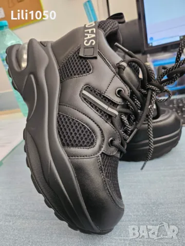 Дамски маратонки с платформа черни- НОВИ, снимка 12 - Маратонки - 50362211