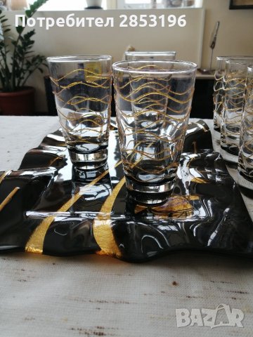 Комплект чаши и поднос от муранско стъкло , снимка 1