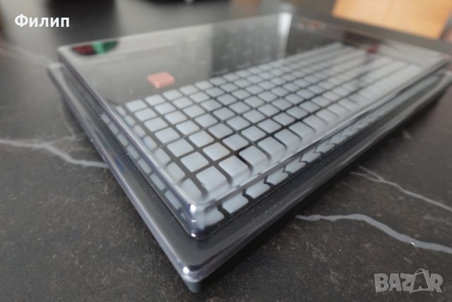 Оригинален капак на Decksaver за Polyend Play или Tracker, снимка 2 - Синтезатори - 43854434