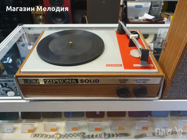 💽📻📀🎶 Грамофон RFT Ziphona Solid от 1973г. Има вграден усилвател и говорител. Работи без проблем,, снимка 3 - Грамофони - 49180710