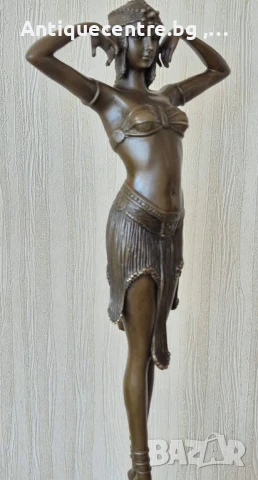 Голяма , бронзова скулптура в стил Ар Деко.
, снимка 3 - Статуетки - 50998961