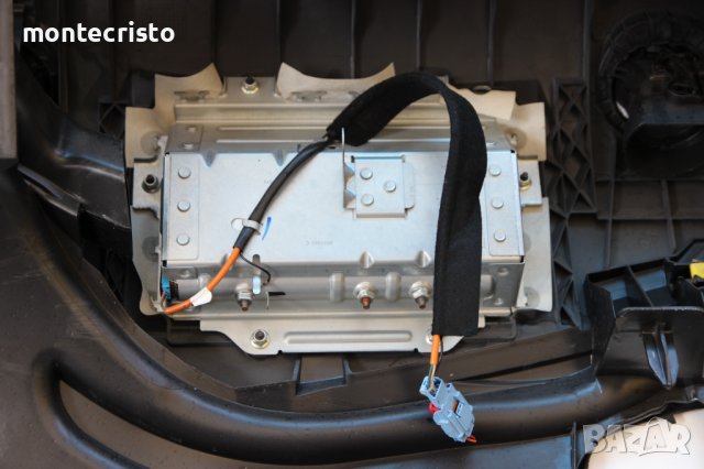 Арматурно табло Peugeot 308 (2007-2013г.) / Десен airbag Пежо 308, снимка 8 - Части - 37064137