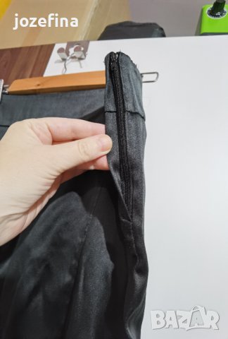 Черна сатенена права пола с цепка, снимка 4 - Поли - 43356418