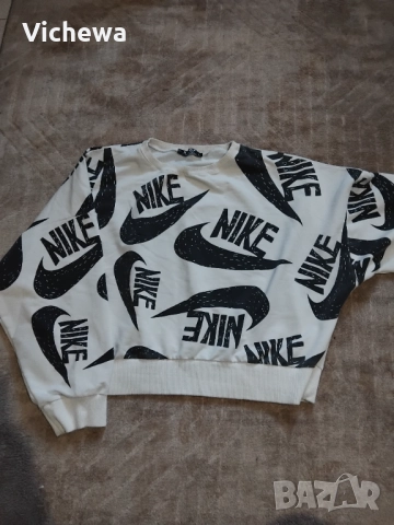 Дамска спортна брузка , снимка 4 - Спортни екипи - 52826717