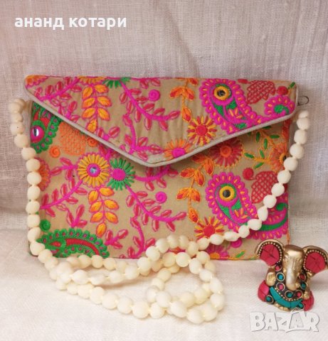 Дамски чантички различни цветове 4-