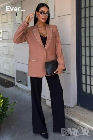 Блейзър с камъни в цвят камел