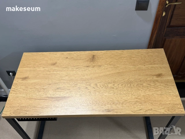 Бюро с метална основа 110x55cm, снимка 2 - Бюра - 53595011