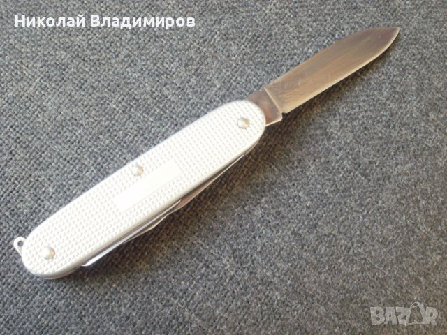Швейцарско ножче нож victorinox войнишко military, снимка 7 - Ножове - 44015029