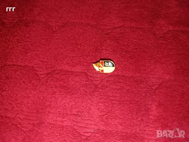 Стара значка Левски Спартак, снимка 3 - Други ценни предмети - 47272270