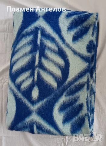 Вълнено одеало, снимка 2 - Олекотени завивки и одеяла - 50998153
