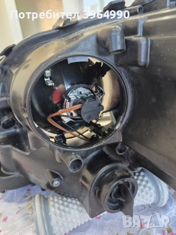 Кристален Оригинален Неразличим от нов десен фар  Н7 +Н7 за Мерцедес МЛ164 , снимка 4 - Части - 52023915