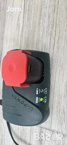 чисто нови зарядно и батерии metabo d-72622, снимка 7 - Винтоверти - 48315417