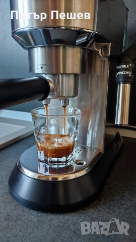 180лв. Кафемашина Delonghi Dedica EC685 перфектно еспресо кафе крема цедки E.S.E. pods Делонги , снимка 5 - Кафемашини - 52812656