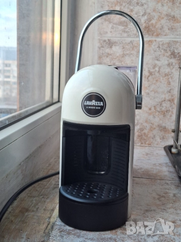 Lavaza-A mode mio, снимка 3 - Кафемашини - 52863375