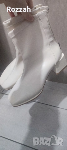 Бели ботита , снимка 3 - Дамски боти - 52958997