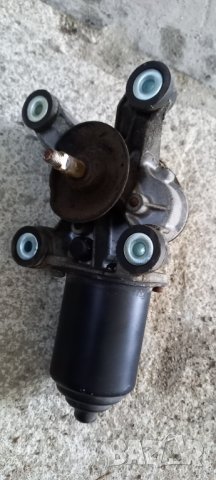 Ел. мотор предни чистачки Nissan Primera P10, снимка 2 - Части - 40779842