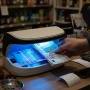 Детектор за фалшиви банкноти с UV LED светлина и акумулаторна батерия, снимка 2