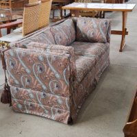 Уникален двуместен диван- Германия, снимка 3 - Дивани и мека мебел - 34811614